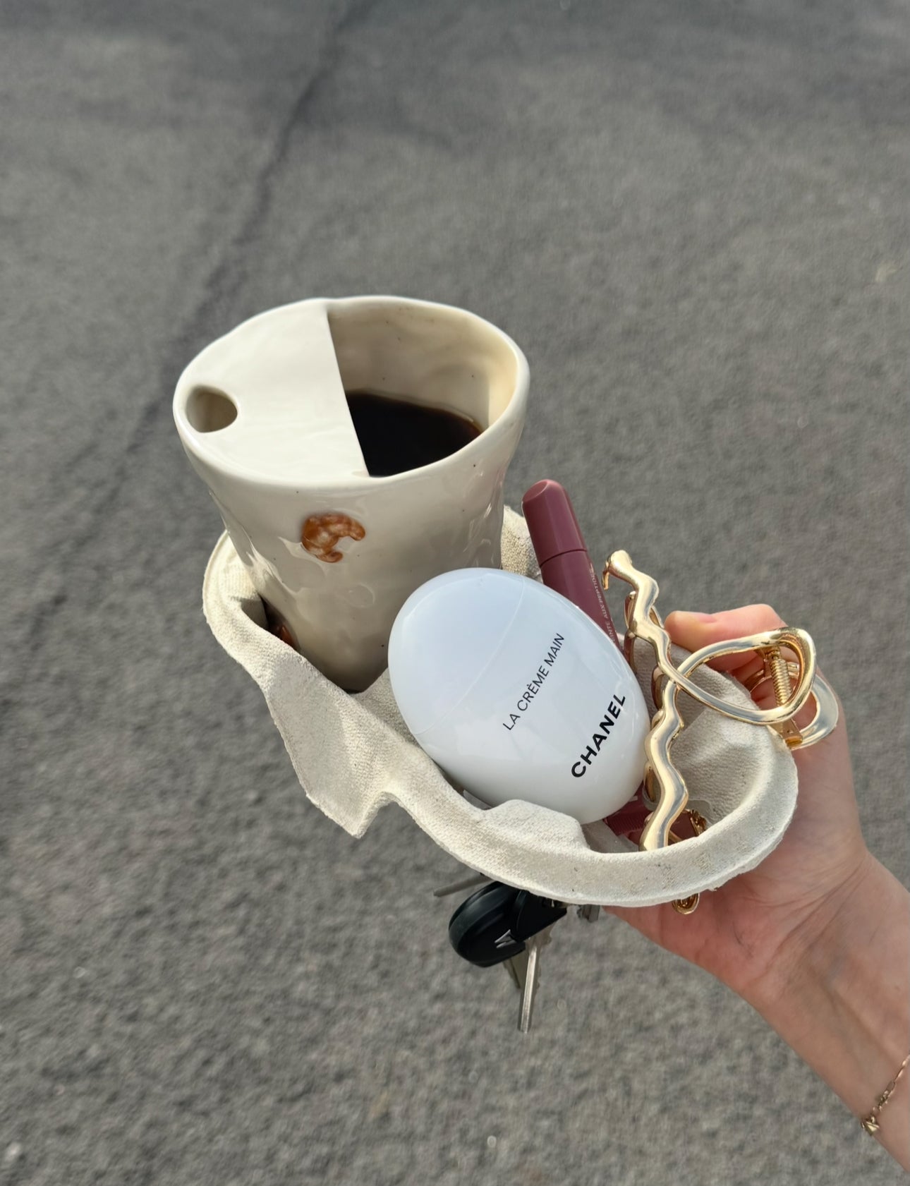 TAKEAWAY CUPS