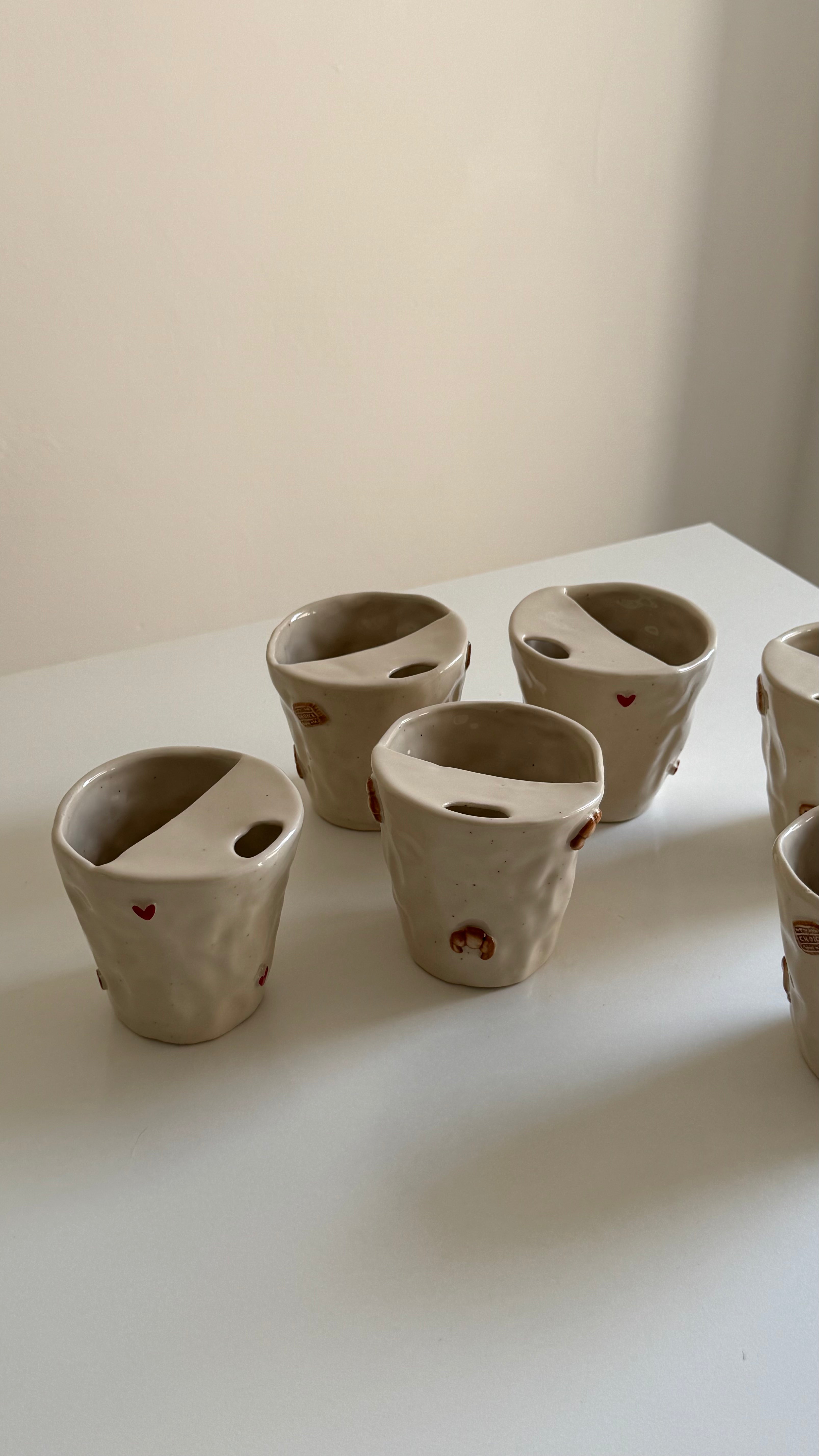CUSTOM TAKEAWAY MUGS