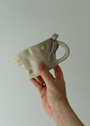 Lilac Bow With Daisies