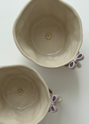 Lilac Bow With Daisies