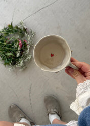 Daisy & Heart Flat White