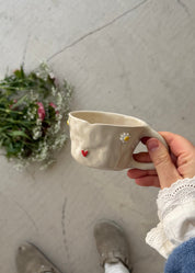 Daisy & Heart Flat White