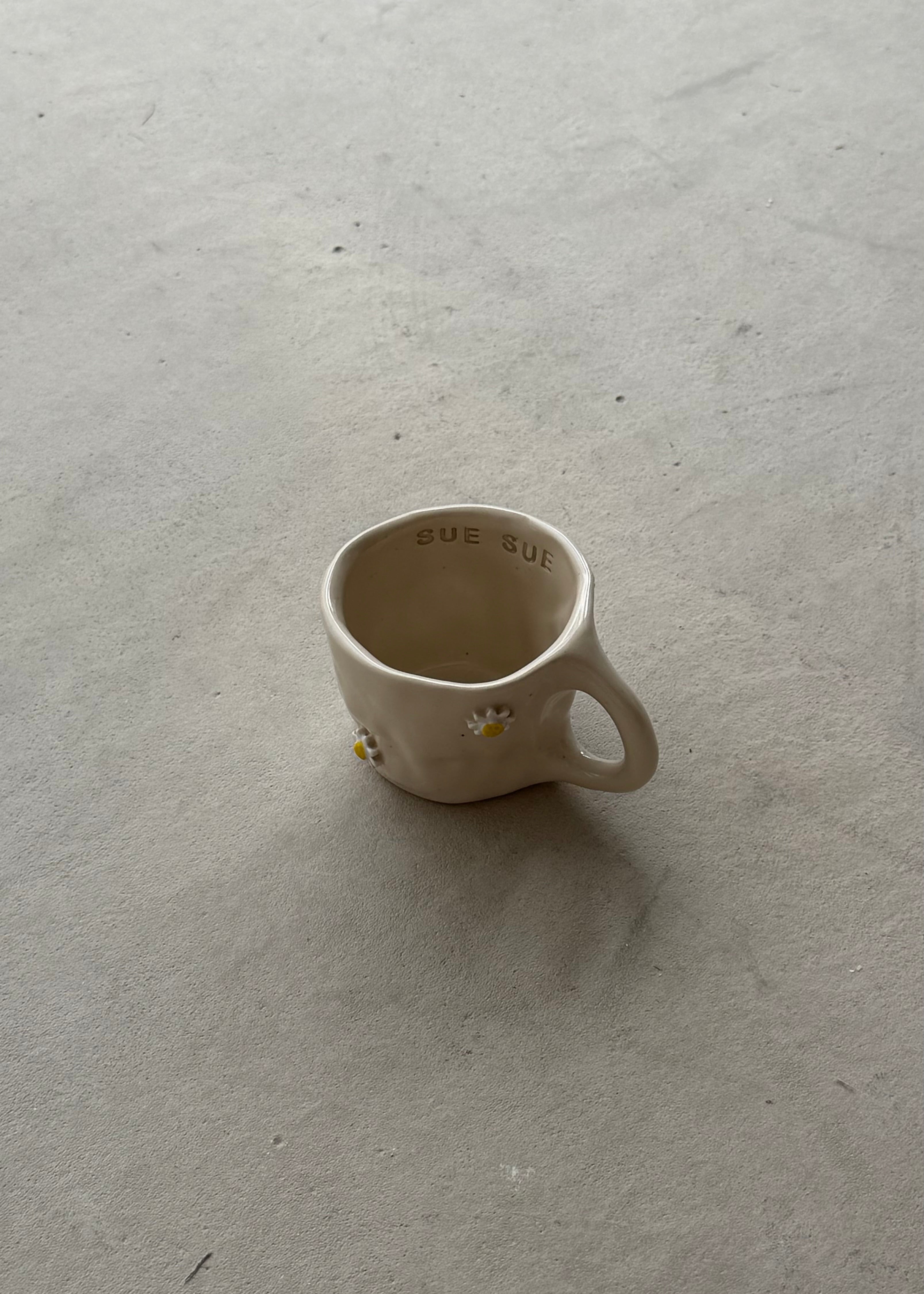 Sue Sue Daisy Mug