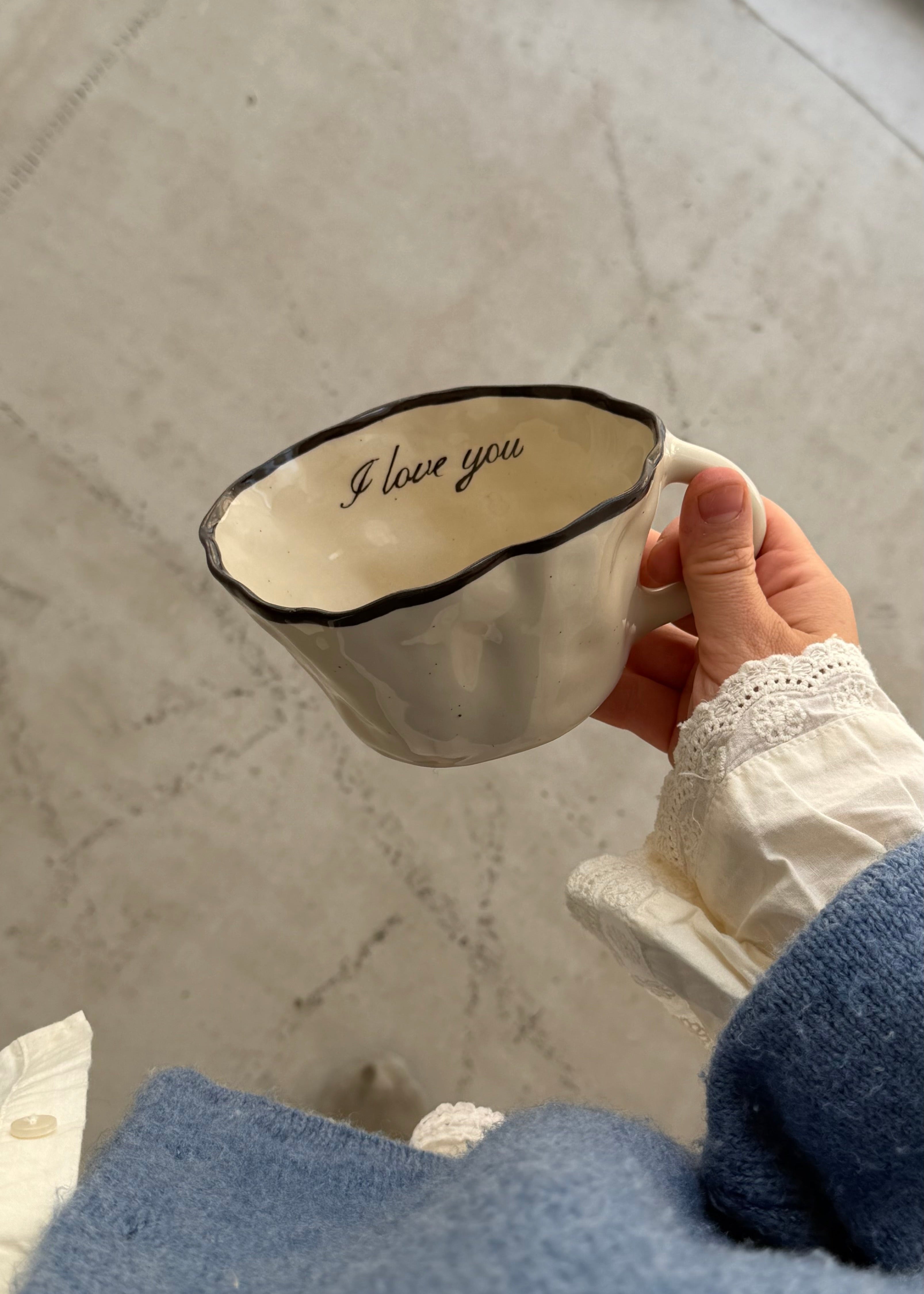 Heirloom Custom Frilled Mug
