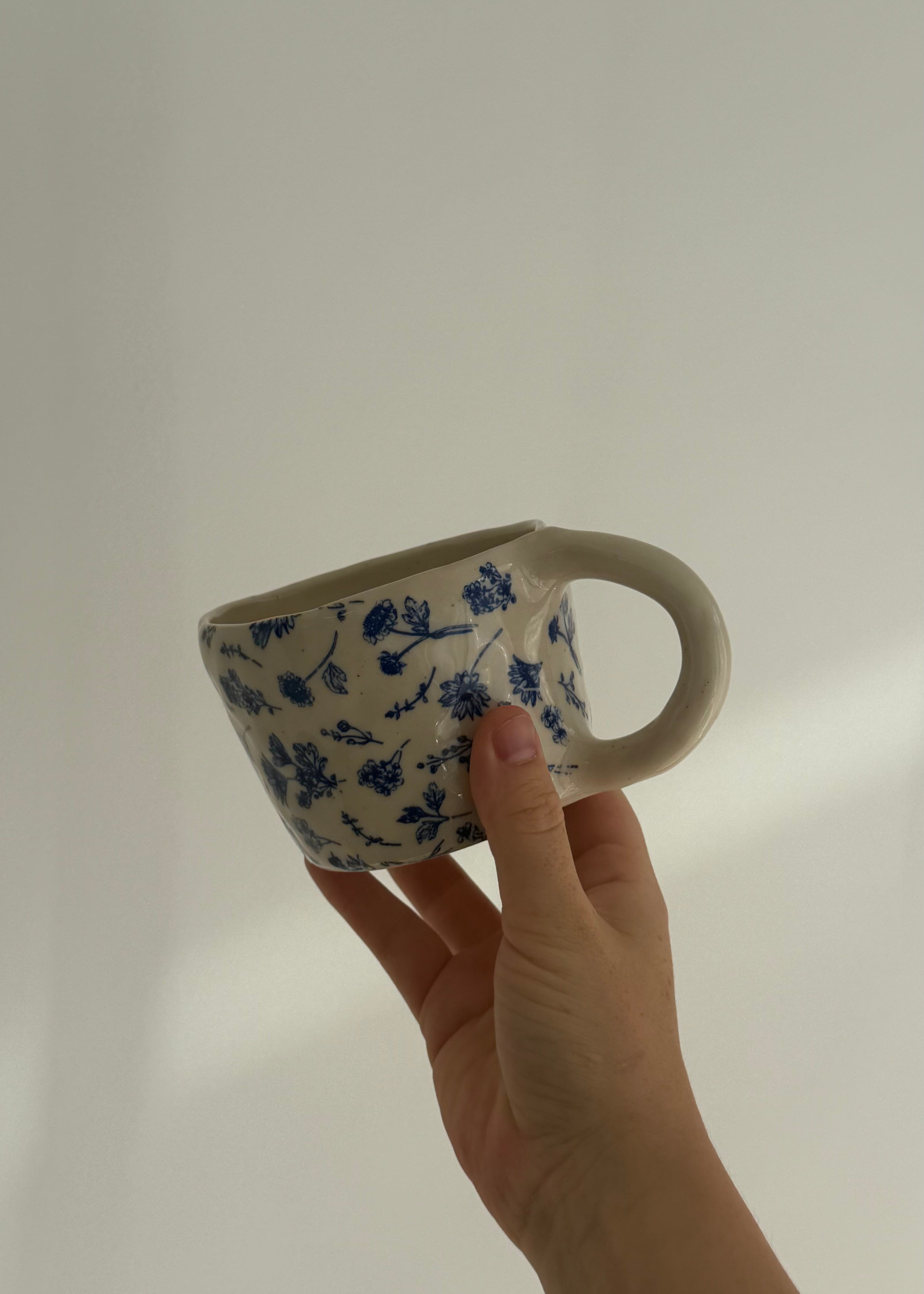 Vintage Floral Cozy Bowl