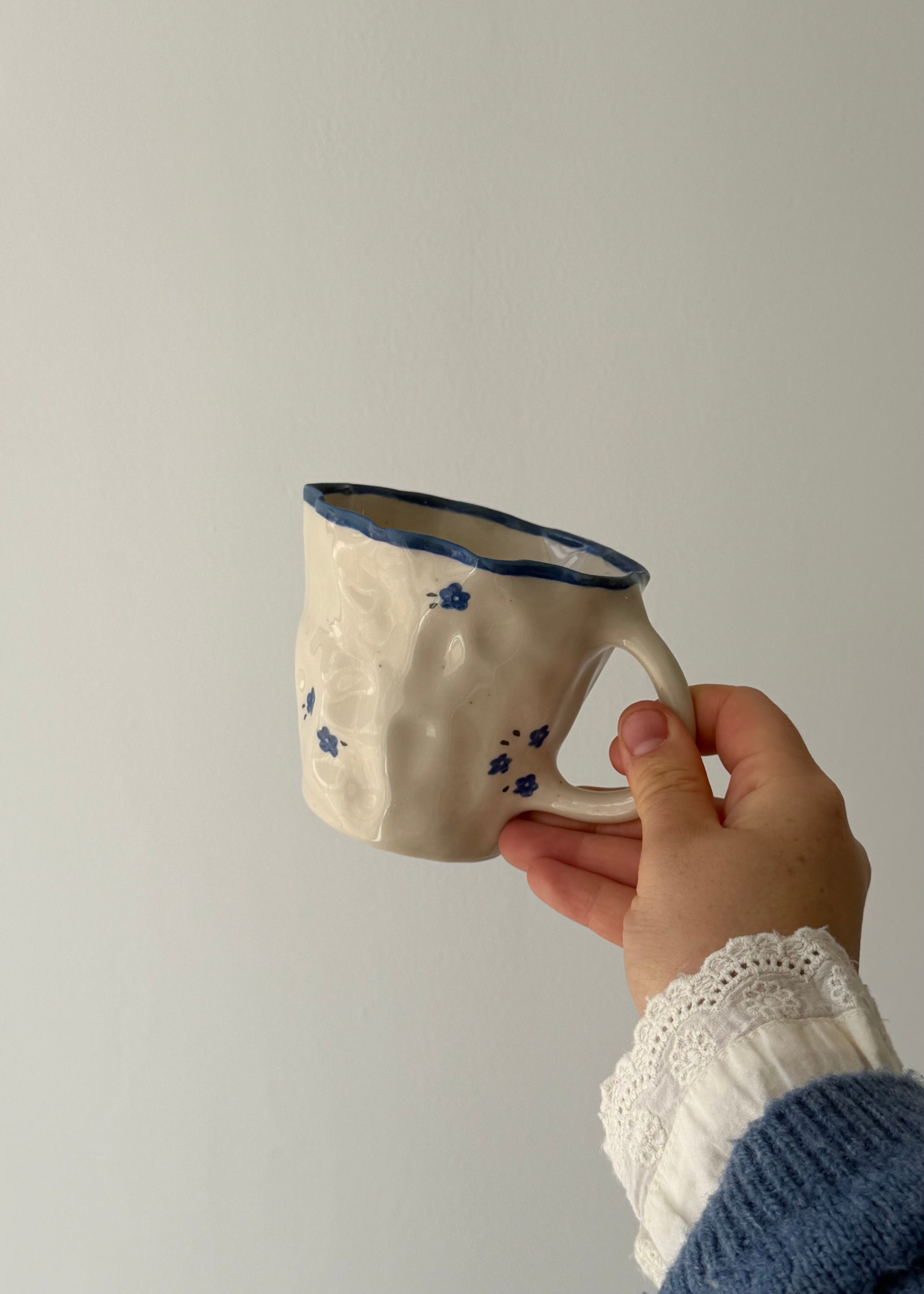 Denim Frilled Latte