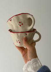Red Frilled Large Mug