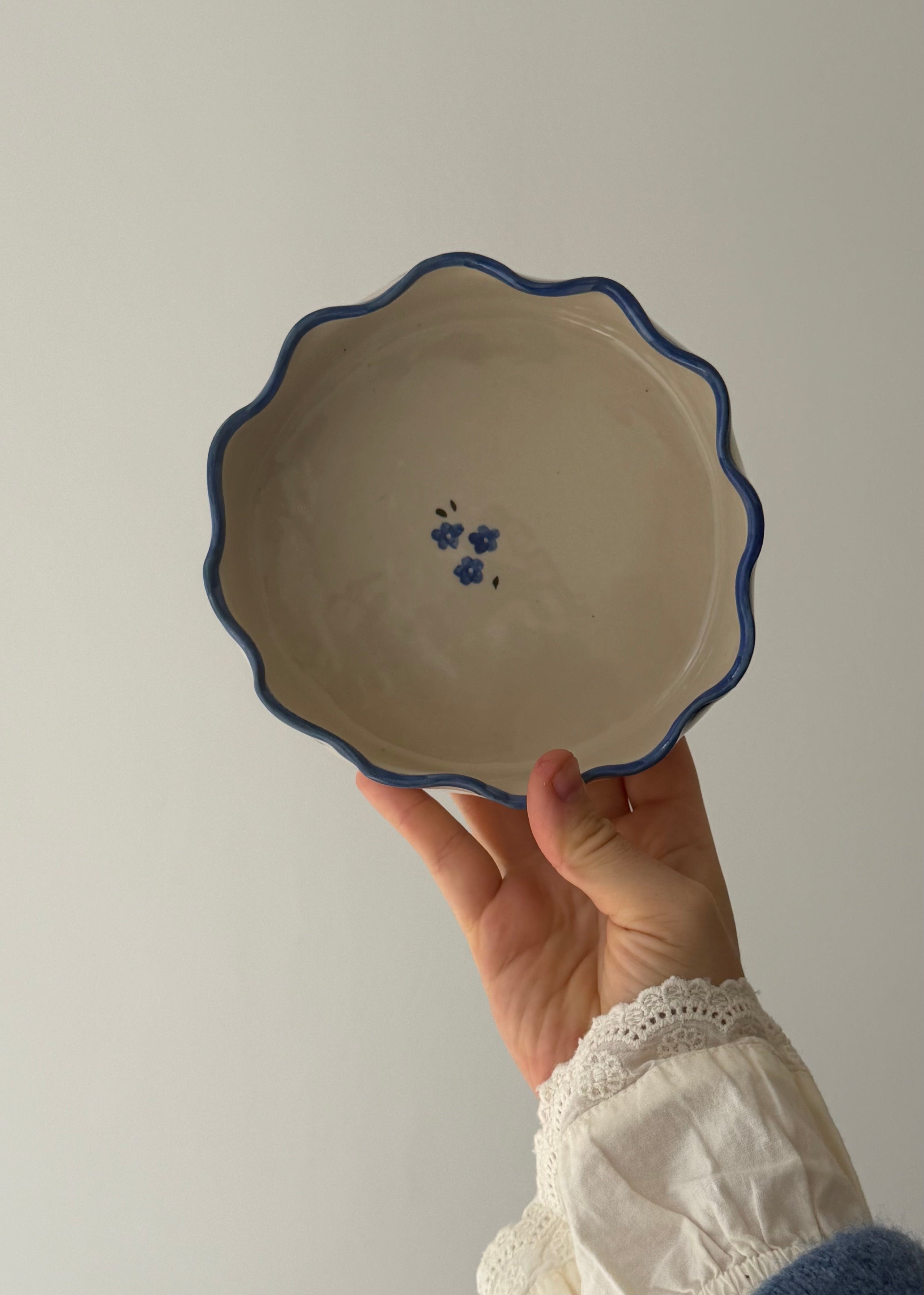 Denim Frilled Pet Bowl