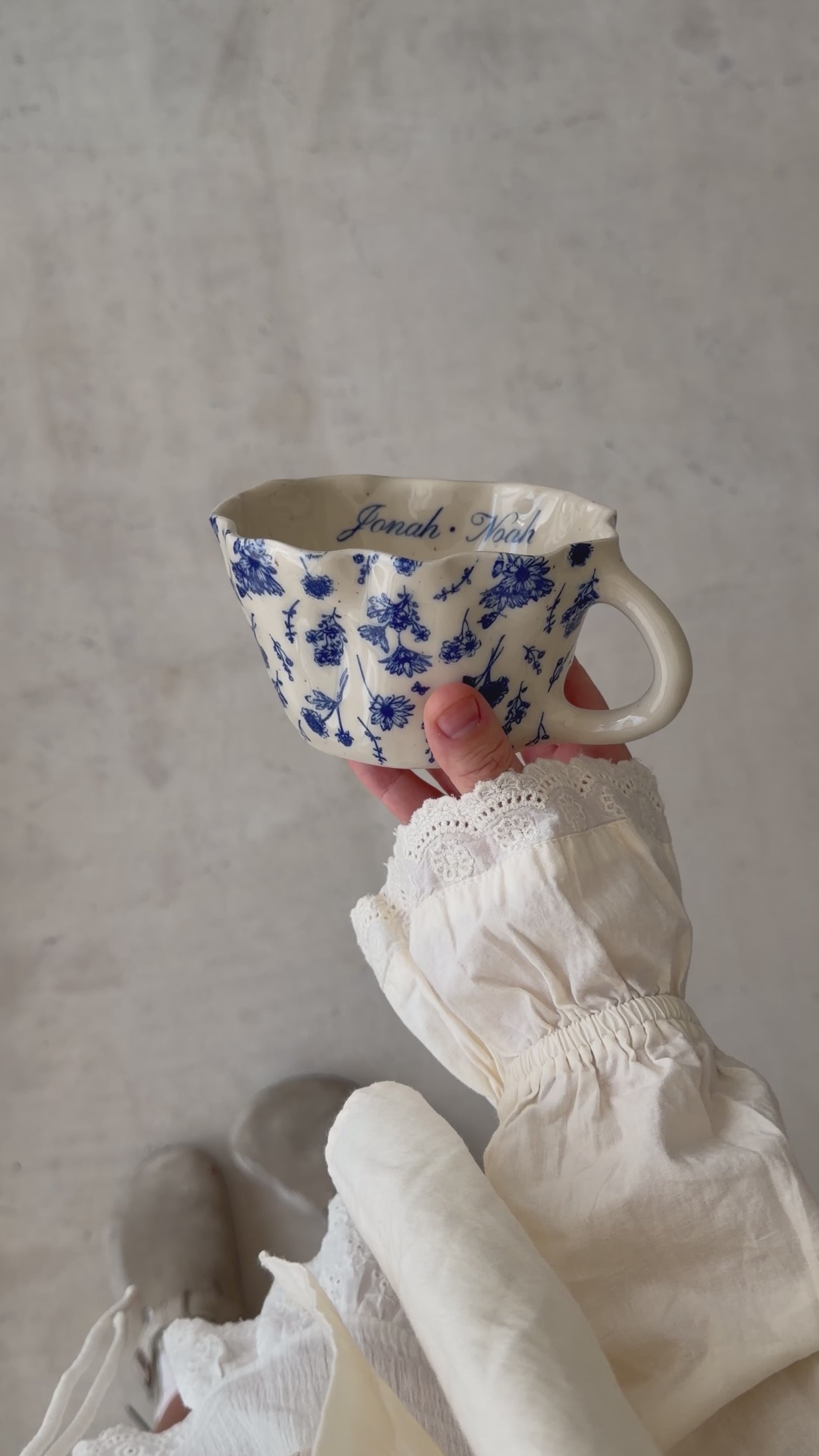 Custom Vintage Floral Frilled Mug